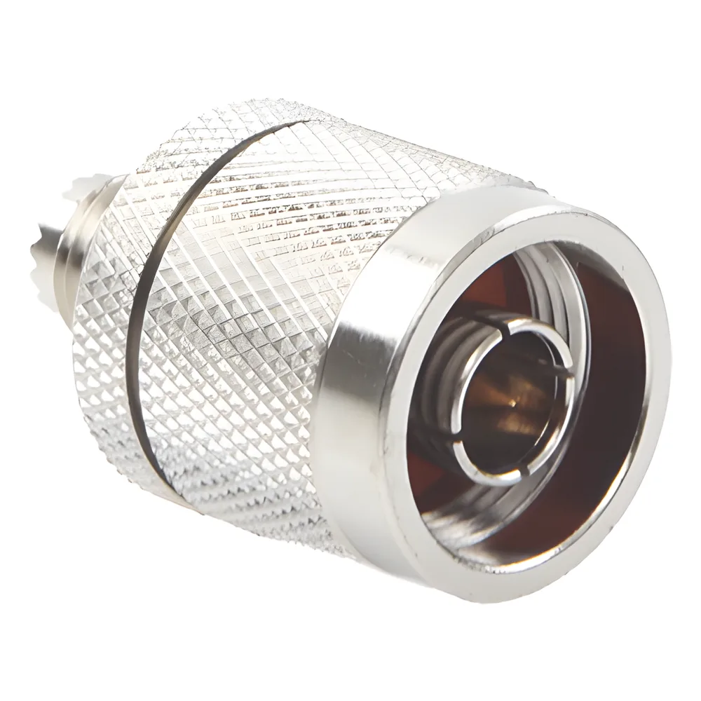 Adaptador en Línea, de Conector Mini UHF Hembra a N Macho, Níquel/ Oro/ Teflón.