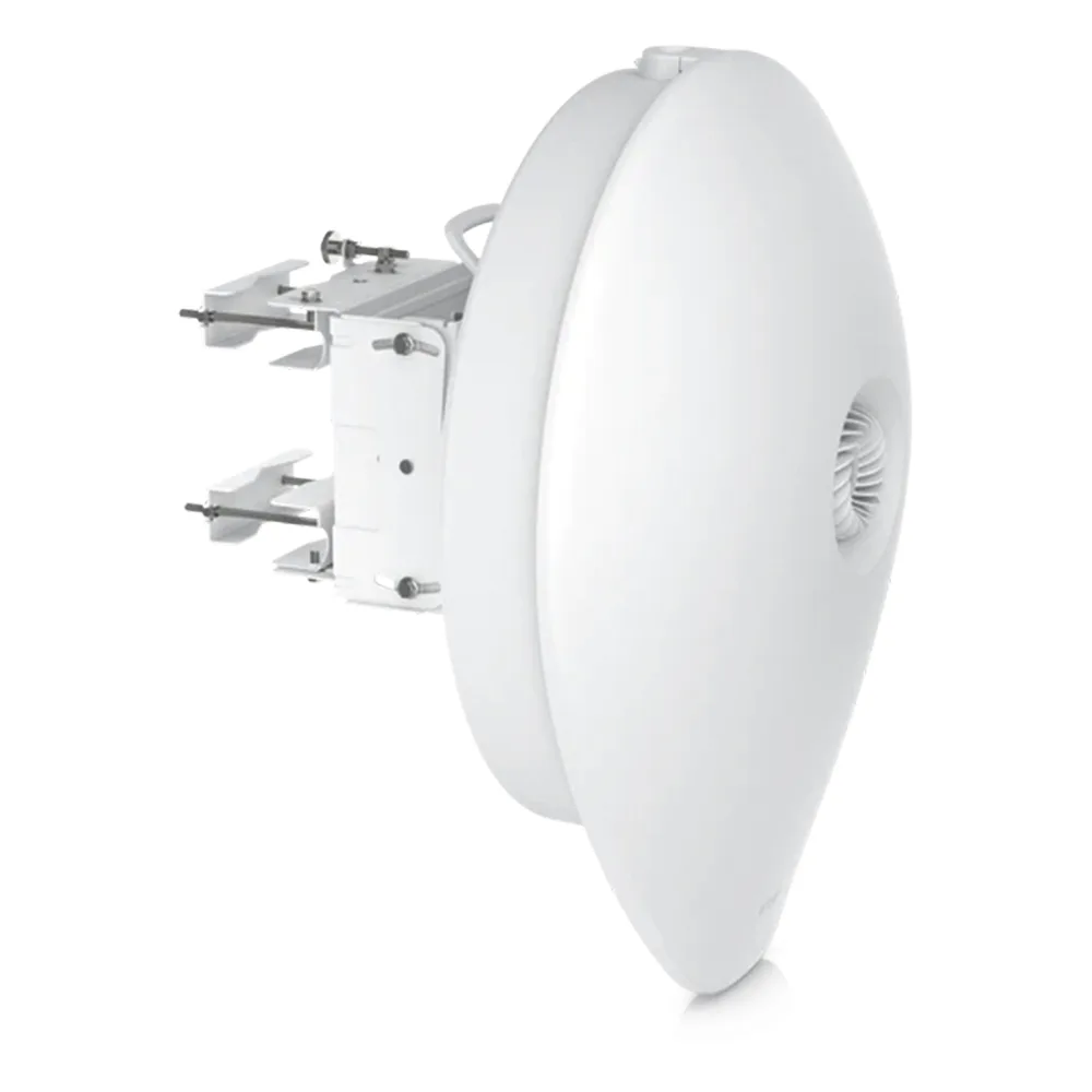 airFiber 60 XG Radio PtP 60 GHz (57–66 GHz) con Radio de Respaldo de 5 GHz, Para una Distancia de Hasta 4 km con Soporte SFP+ – vista 2