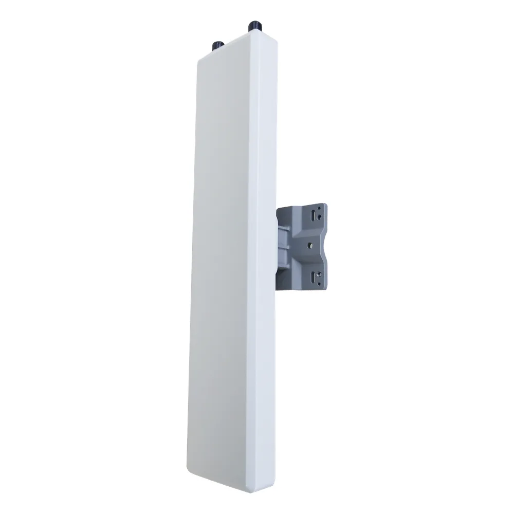 Antena Sectorial de 70° de Apertura en 2.4 GHz de 14 dBi, Conectores N-Hembra, Polaridad Cruzada – vista 2