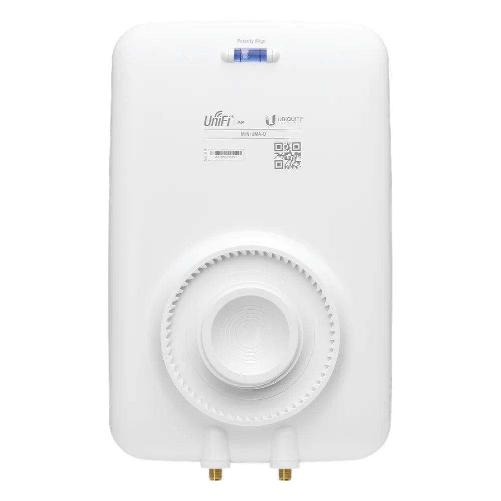 Antena sectorial simétrica UniFi, doble banda con apertura de 90° en 2.4 GHz (10 dBi) y 45° en 5 GHz (15dBi) – vista 3