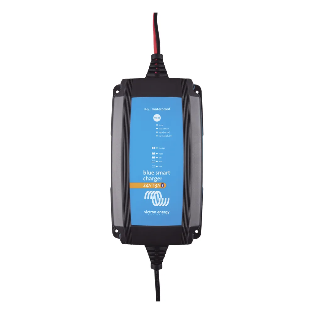 Blue Smart IP65 24/13 / Cargador de Baterías 24V, 13A / Para Ambientes Marinos y Terrestres. / Para baterías de Plomo y Litio