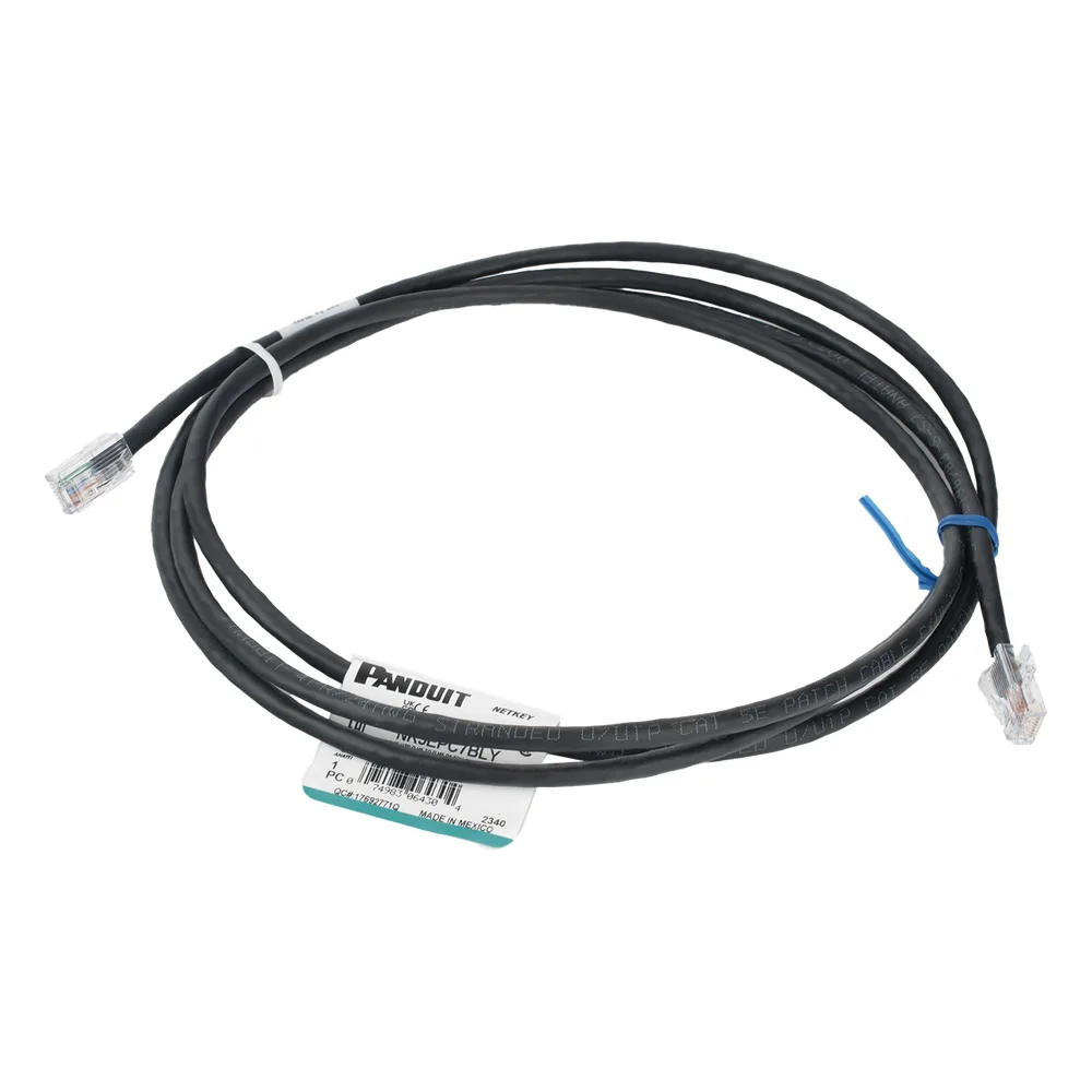 Cable de Parcheo UTP Categoría 5e, con Plug Modular en Cada Extremo - 2 Metros (6.56 Pies) - Negro – vista 3