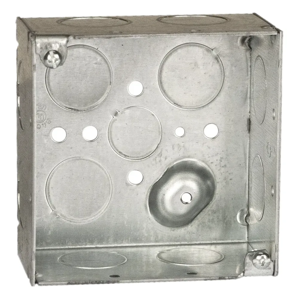 Caja Cuadrada Galvanizada  de 4 x 4" / Profundidad 2 1/8 / 11 Entradas de 3/4" y 1 de 1/2".