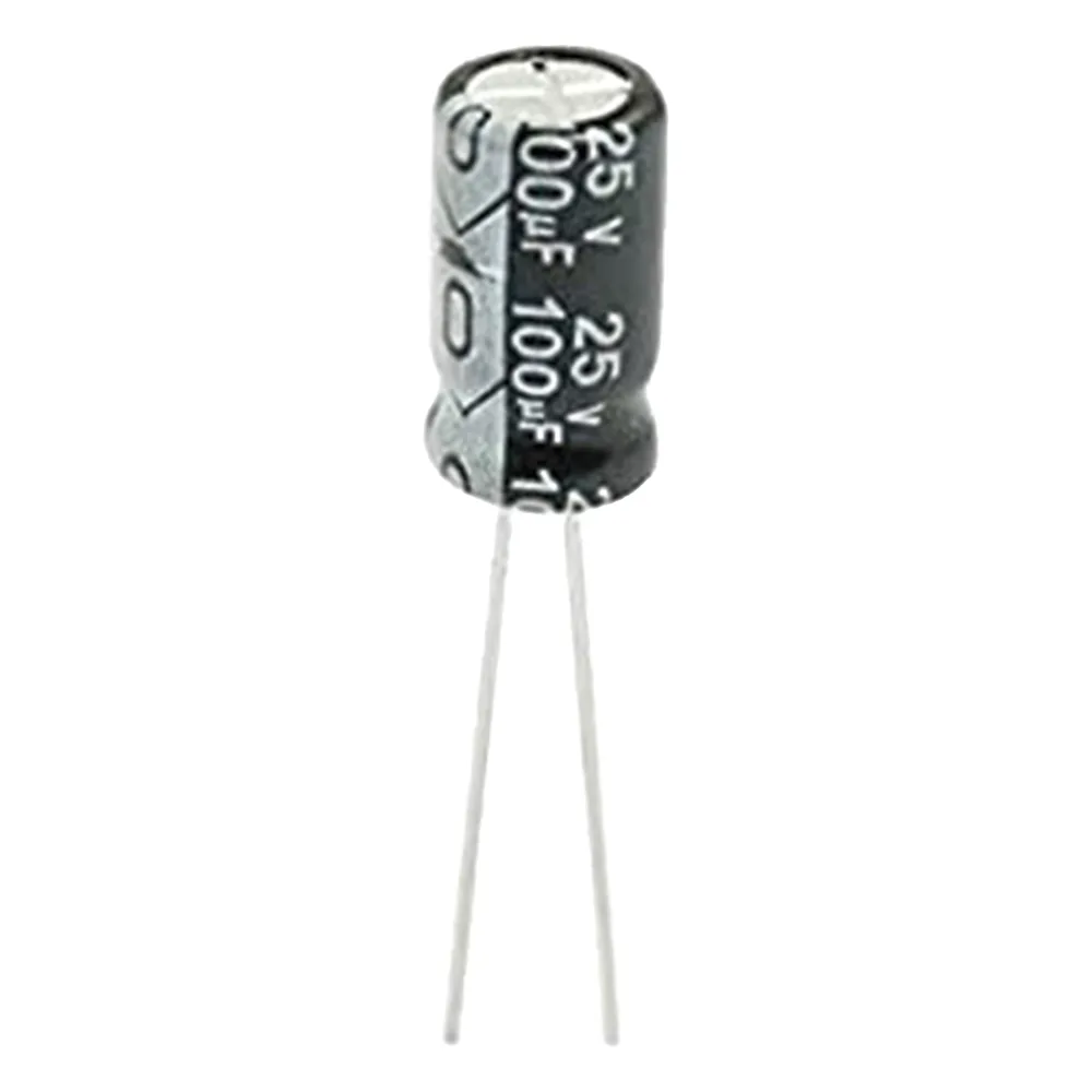 Capacitor Electrolítico de Aluminio, Radial de 100 µFd, 25 Vcc, 105 °C, 6.3 x 11 mm.
