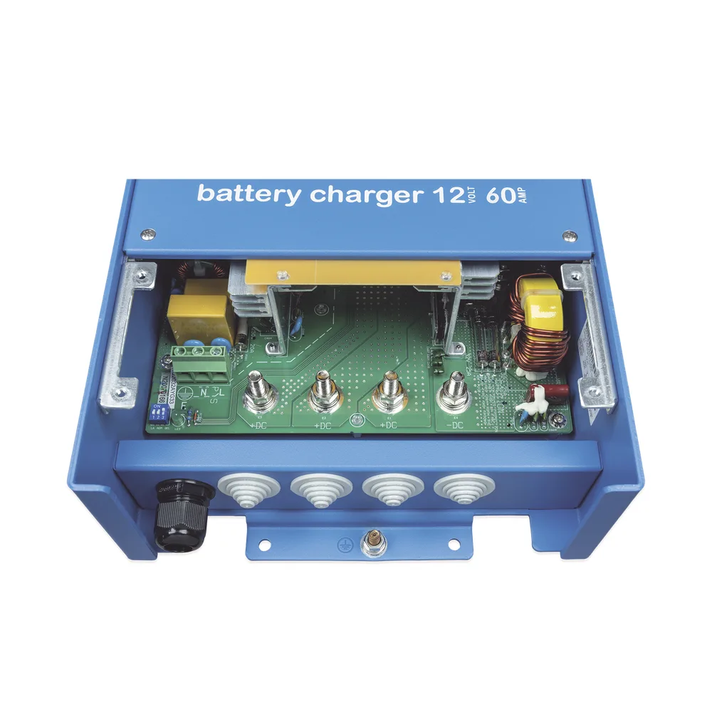 Centaur 12/60 / Cargador de Baterías 12V, 60A / Para Ambientes Marinos y Terrestres. /  Bancos de 240 a 600 Ah – vista 6