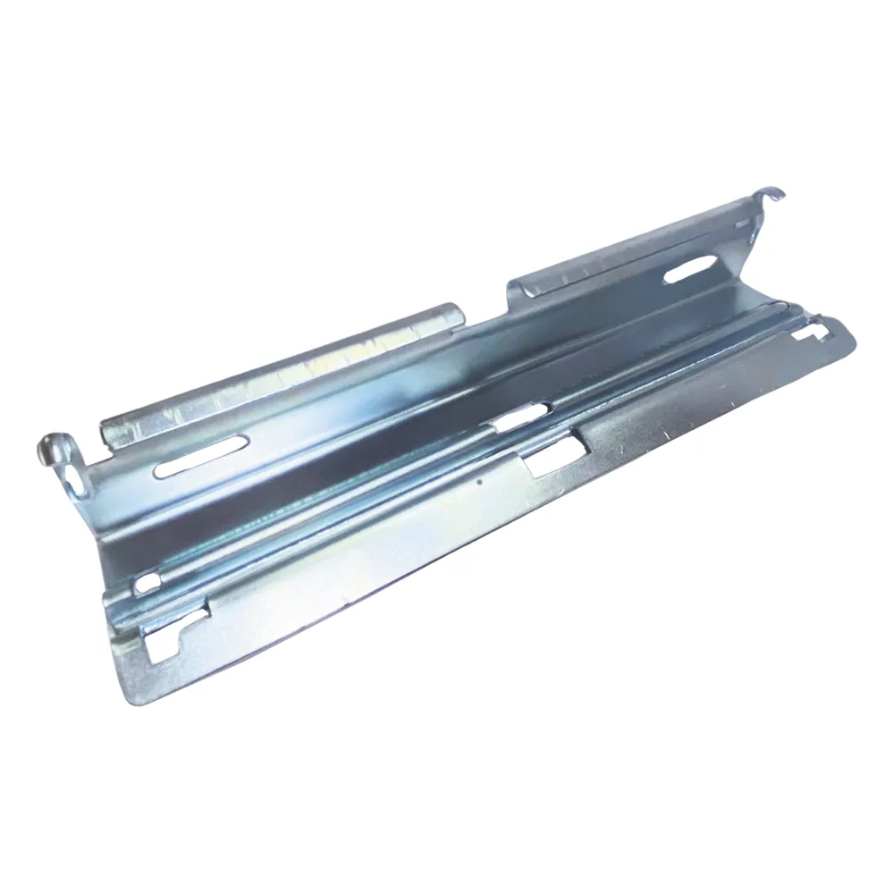 Clip Automático Mediano Para Unir Tramos de Charola Tipo Malla de 100 hasta 300 mm de Ancho, Acabado Electrozincado