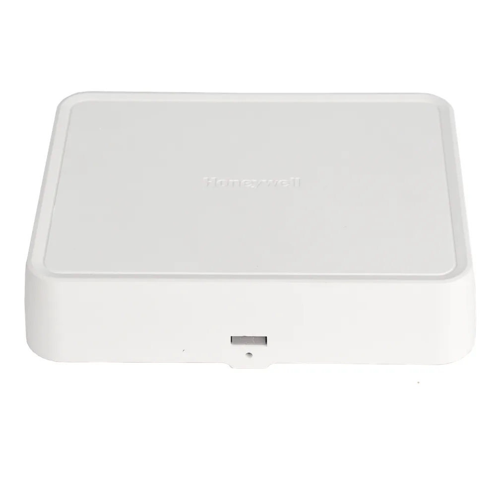 Controlador de acceso edge para 1 puerta con 2 lectores OSDP, PoE y comisionamiento por Bluetooth, expandible a 16 puertas y 32 lectores