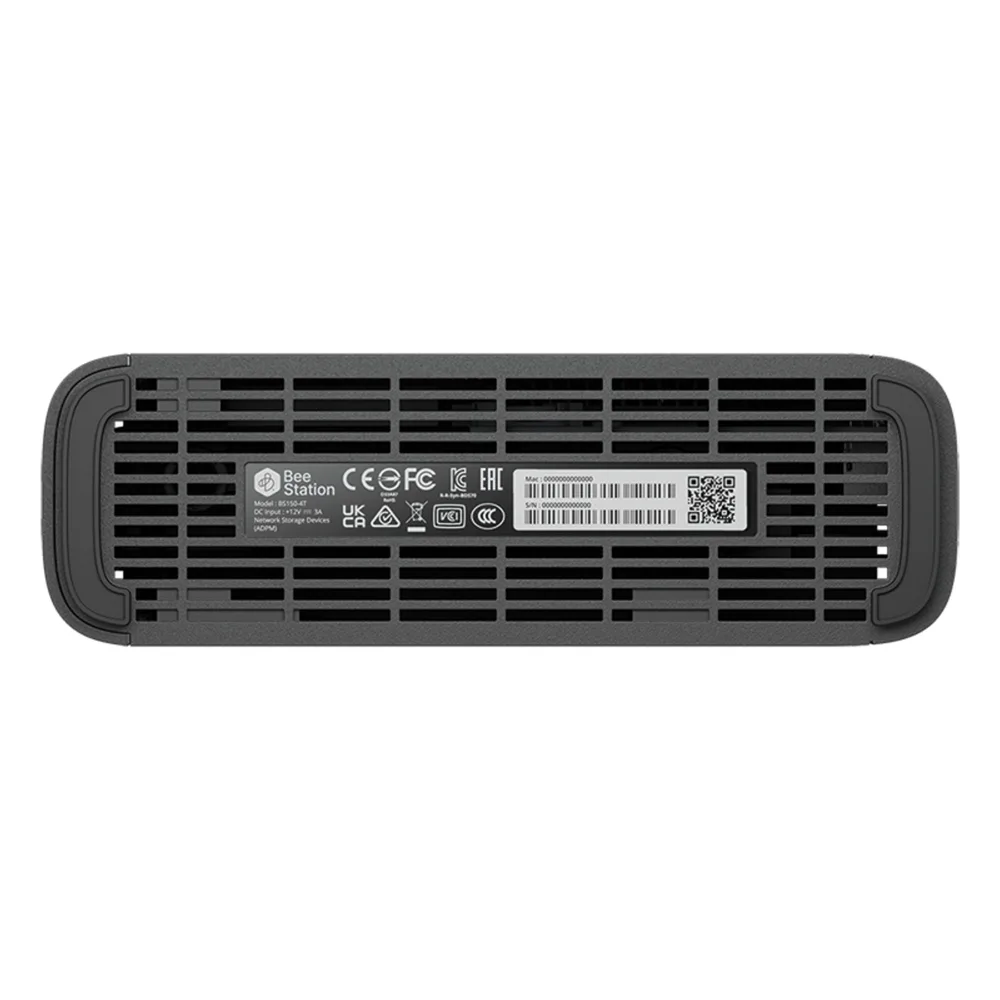 Dispositivo de Almacenamiento BeeStation | 4 TB | CPU Realtek RTD1619B | RAM DDR4 1 GB | Puertos USB-A y USB-C 3.2 | Puerto LAN 1 GbE | Compatibilidad con Windows, macOS, iOS y Android | Certificaciones FCC, CE, UKCA, BSMI, RCM, EAC, KC, VCCI, BIS. – vista 6