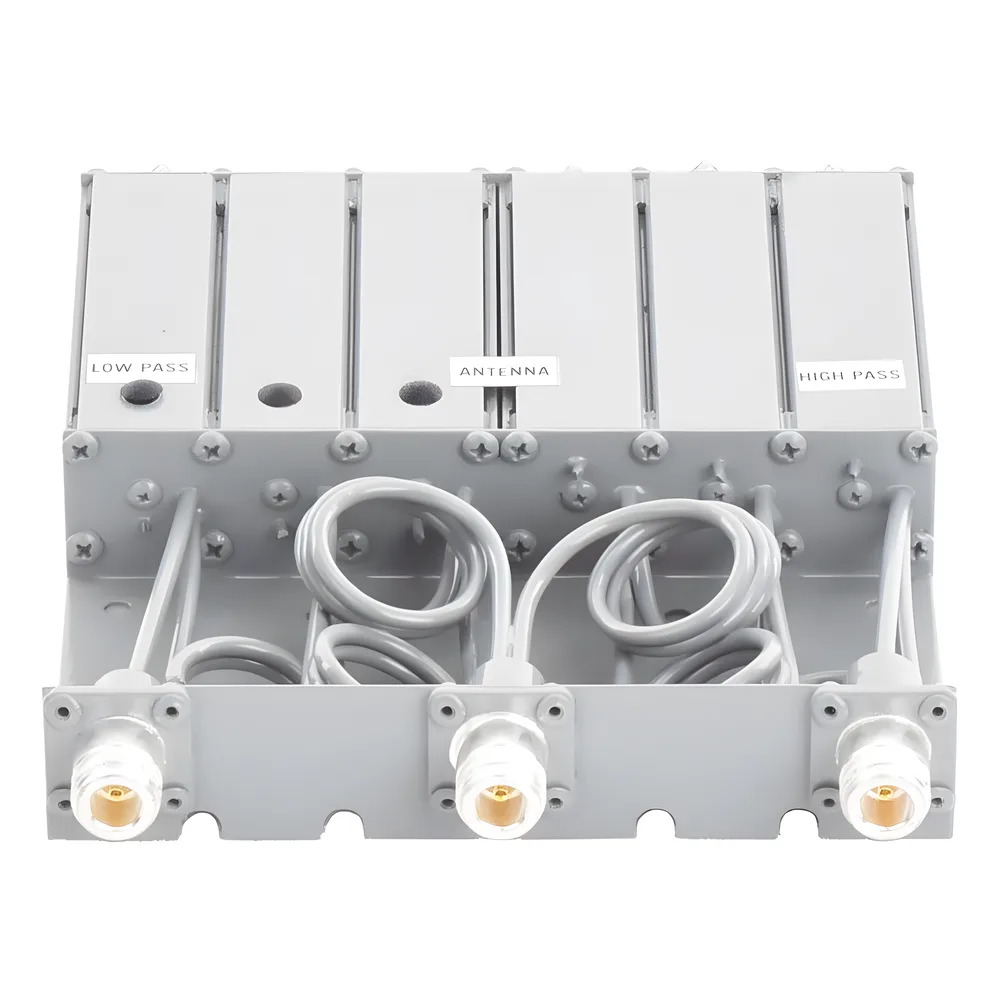 Duplexer SYSCOM en VHF, 6 Cav. 148-160 MHz, 50 Watt, 5 MHz Sep. Rechazo de Banda, N Hembras. – vista 2