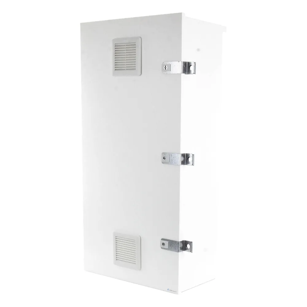Gabinete para instalación de 3 Baterías PL110D12, Fabricado en Lámina Galvanizada, Accesorios para piso o poste (No incluidos)