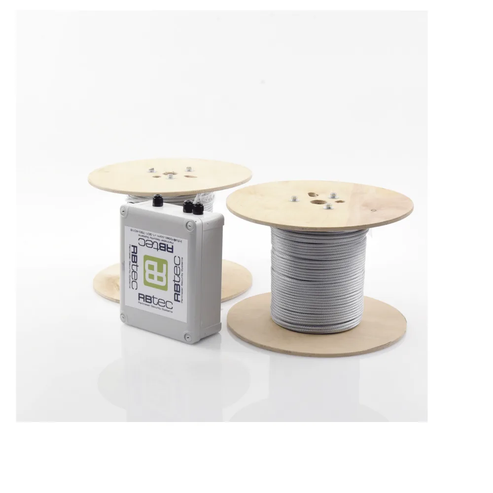 Kit de Cable Sensor Perimetral IRONCLAD / 305 m (1,000 ft) / 2 Zonas de 152 m (500 ft) / Detección por Análisis de Vibración / Tarjeta LPU400 Incluida / Calibración por Software – vista 2