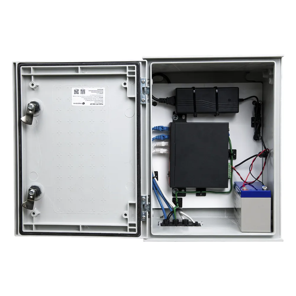 KIT de Gabinete de Poliéster (300 x 400 x 200 mm) + Controlador de Carga con Switch PoE (5) + Batería de 12V 7Ah – vista 2