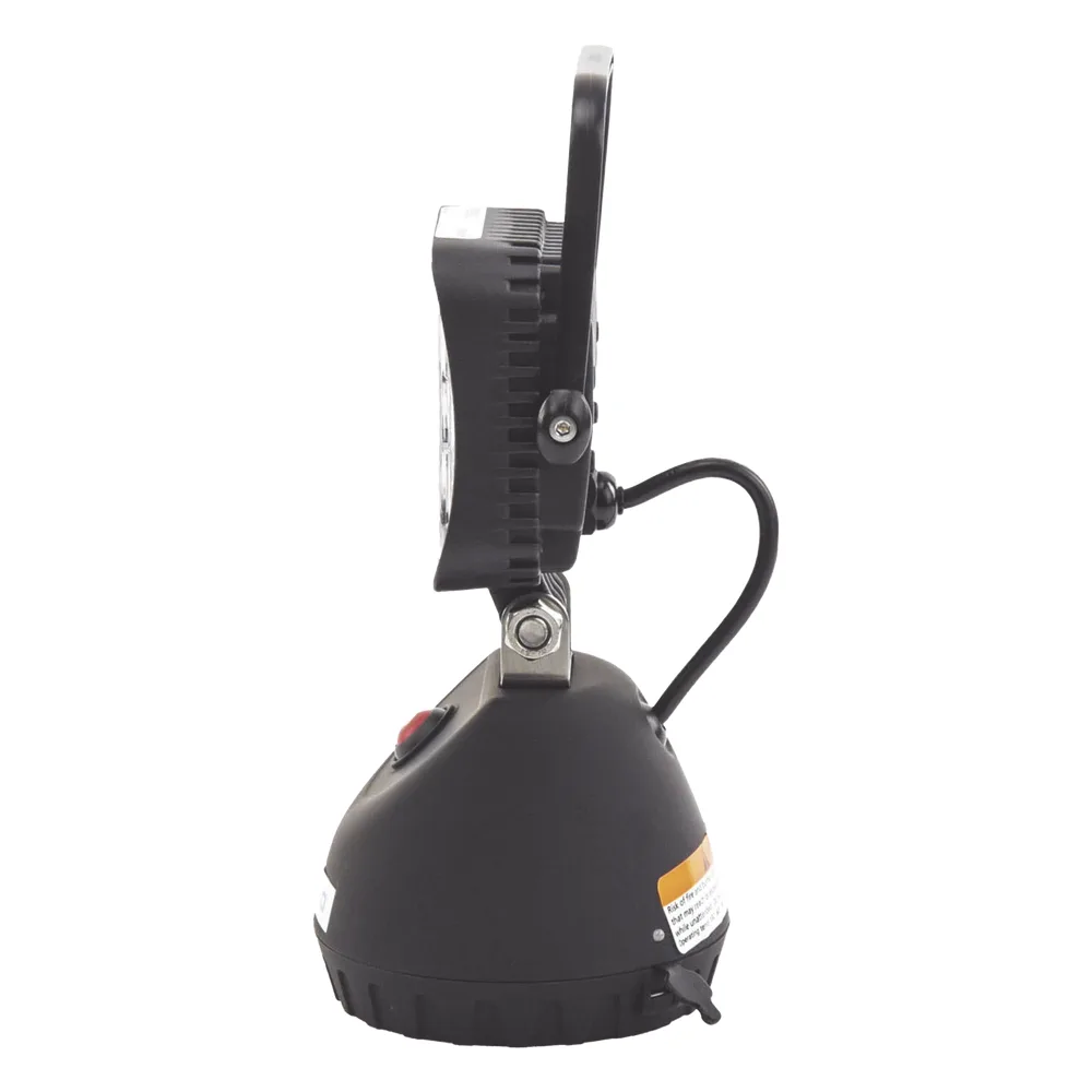 Luz de Trabajo Recargable de 5 LED, 650 Lumenes, Color Negro, Base Magnetica – vista 3