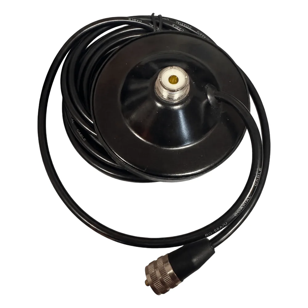 Montaje Magnético / Diámetro 90 mm (3.5 in) / Conector SO239 / 4.5 m de cable RG58 / Para Vehículos