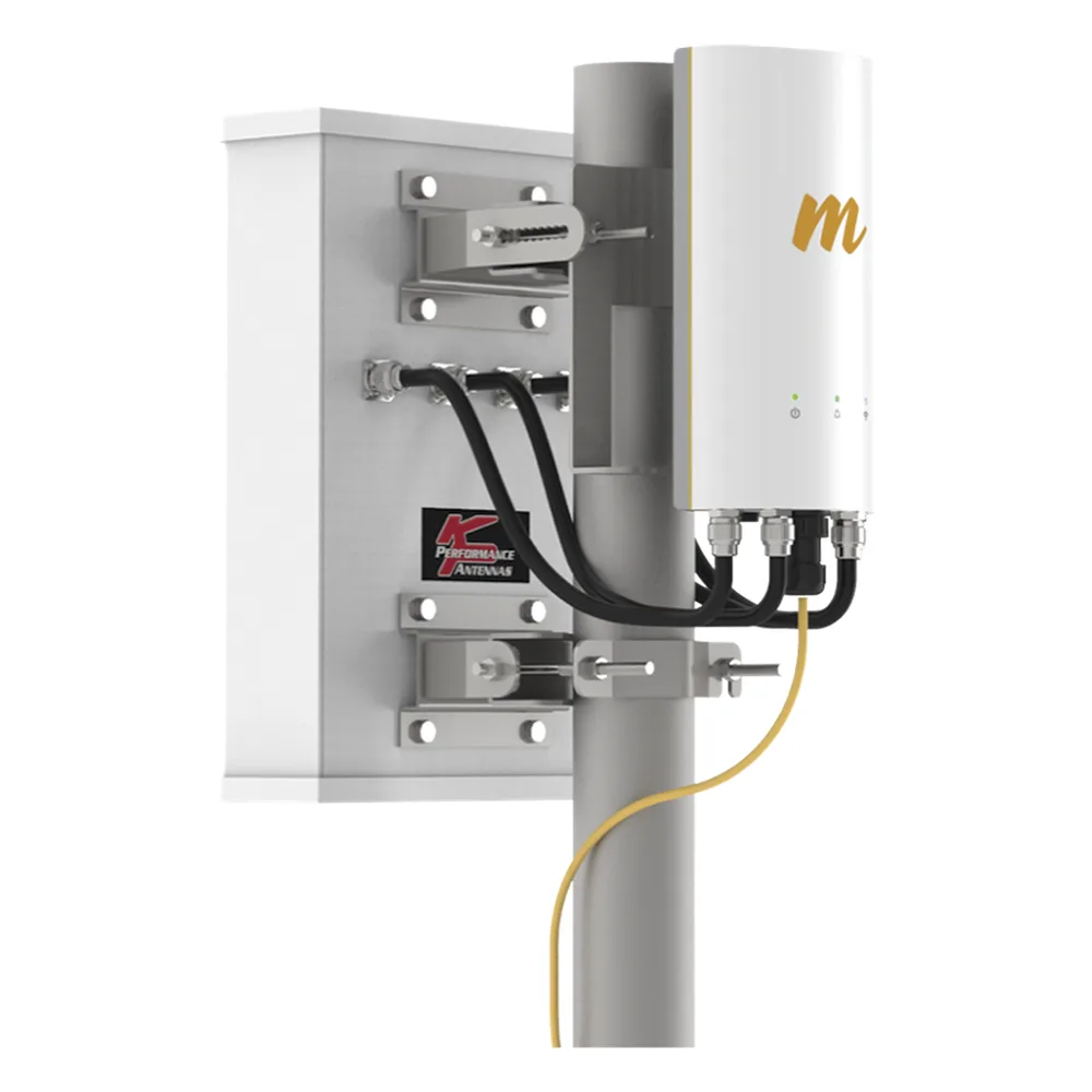 Punto de Acceso de 1.5 Gbps / MU-MIMO 4x4 / 4.9-6.4 GHz / 4 Conectores N-hembra / Hasta 100 clientes concurrentes / Incluye POE y cable de alimentación / Soporta monitoreo en la nube – vista 3