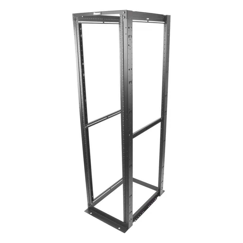Rack de Cuatro Postes Estándar de 19", Rieles Numerados y Roscados #12-24, Profundidad Máxima de 30 in, 45 Unidades de Rack, Color Negro – vista 3