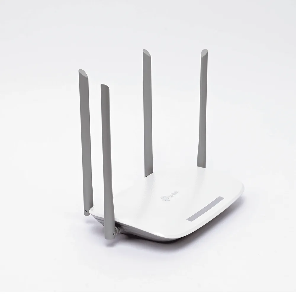 Router Inalámbrico ISP / Doble Banda AC1200 / 4 Antenas Externas / 3 Puertos LAN 10/100/1000 Mbps / 1 Puerto WAN 10/100/1000 Mbps / Compatible con AgiNet Config - AgiNet ACS (herramienta gestión) – vista 2