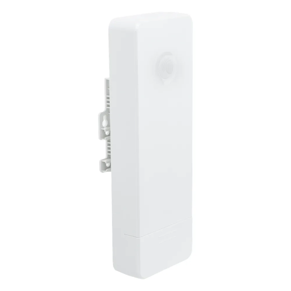 Suscriptor ePMP Force 130 MIMO 2x2 / 28 dBm de potencia / Mejor desempeño en zonas altamente ruidosas / 5150-5970 MHz / Distancia de 3 km en PTMP / Antena integrada de 14 dBi (C050900C505A)