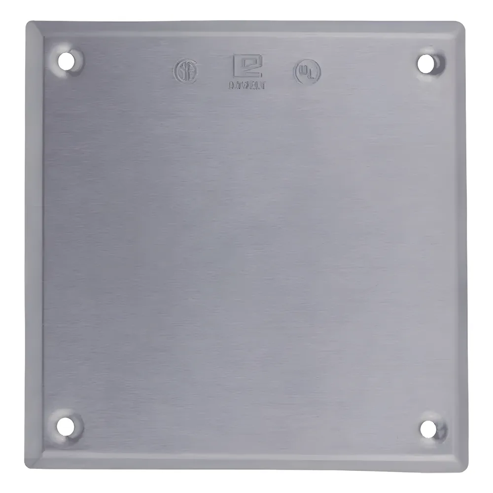 Tapa cuadrada ciega de aluminio para caja cuadrada.